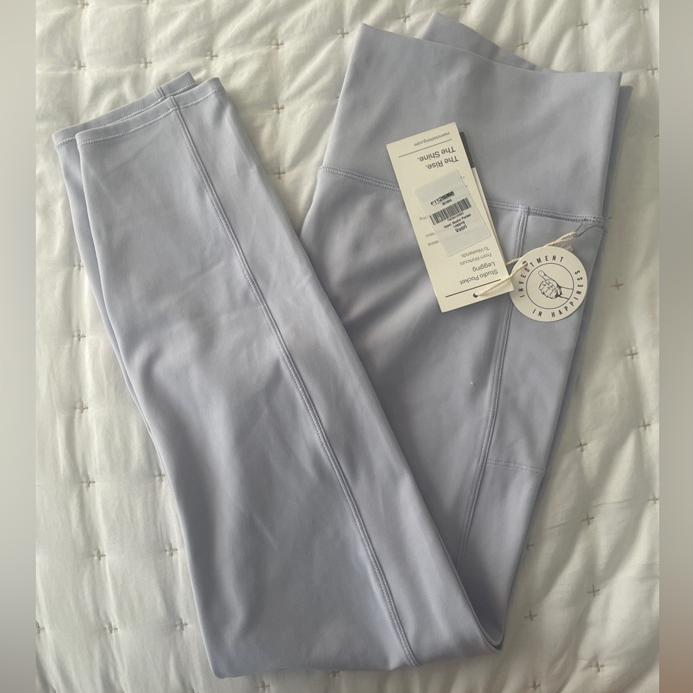 Vuori Studio Pocket Legging periwinkle $98 Large L